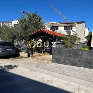 ZADAR, PETRČANE - Kuća za odmor na prekrasnoj lokaciji s pogledom na more
