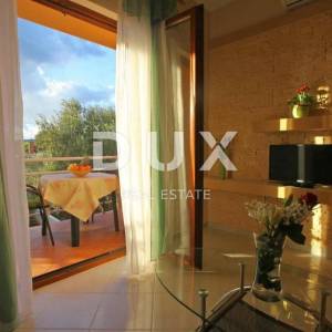 ZADAR, SUKOŠAN - Apartmanska kuća 150m od mora