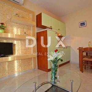 ZADAR, SUKOŠAN - Apartmanska kuća 150m od mora