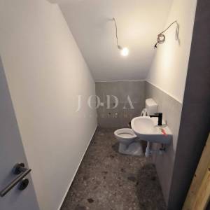 Zadar, trosobni stan sa vrtom i garažom