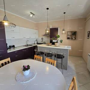 Zadnja kuća u nizu, s jacuzzijem! Marčana.