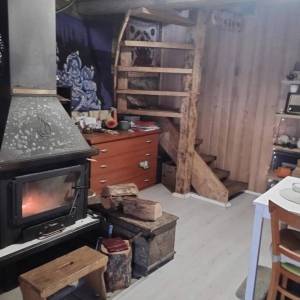 Zagreb-drvena 3S kuća 70m2 u podsljemenskoj zoni, mirna lokacija