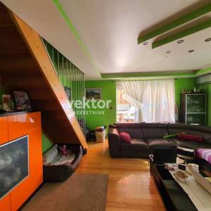 Zamet, 109m2, uređen 4-soban s dnevnim boravkom, balkon