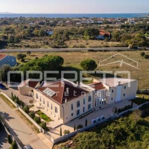 Zaton – luksuzna vila s 5 jedinica, bazenom i investicijskim potencijalom