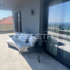 Žnjan - luksuzni trosoban stan s otvorenim pogledom na more