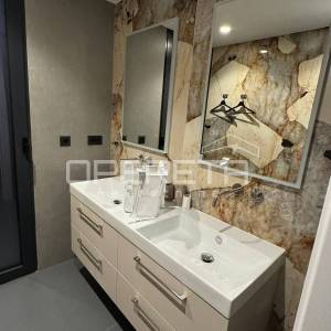 Žnjan - luksuzni trosoban stan s otvorenim pogledom na more