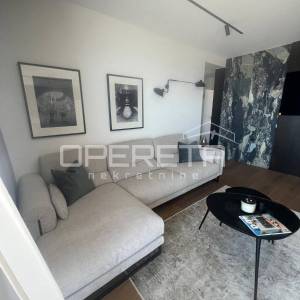 Žnjan - luksuzni trosoban stan s otvorenim pogledom na more