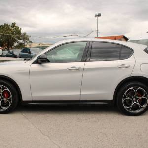 Alfa Romeo Stelvio 2.2 MJT Q4 Veloce 210ks AUTOMATIK *LED, NAVIGACIJA, KAMERA*