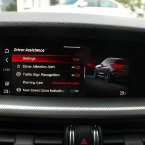 Alfa Romeo Stelvio 2.2 MJT Q4 Veloce 210ks AUTOMATIK *LED, NAVIGACIJA, KAMERA*