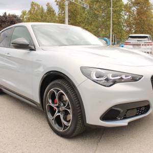 Alfa Romeo Stelvio 2.2 MJT Q4 Veloce 210ks AUTOMATIK *LED, NAVIGACIJA, KAMERA*