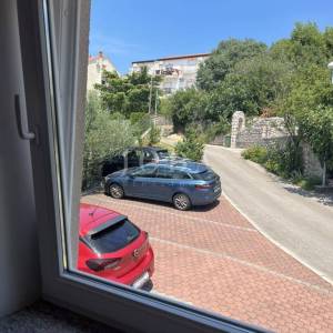 Apartman Dramalj 39,40 m² | pogled na more | parking | vrt | kompletno namješten | mirna lokacija