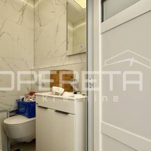 Atraktivan poslovni prostor 115 m² s parkingom – Starigrad Paklenica