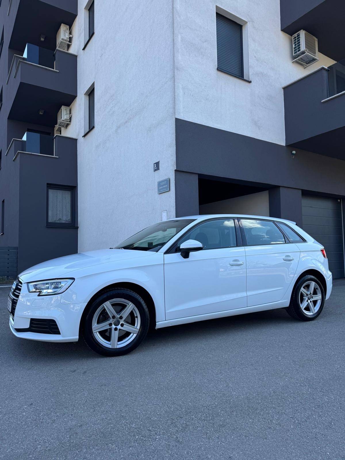 AUDI A3 1.6TDI /131tkm/prvi vlasnik/HR auto/veliki servis/odličan/