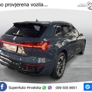 Audi Q8 e-tron 55 quattro Advanced 408 KS, ZRAČ+PANO+360+GR SJED+ACC+KEY+LANE