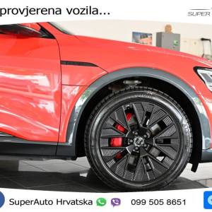 Audi Q8 e-tron 55 quattro S line 408 KS, ZRAČ+360+KEY+GR SJED+VIRT+LANE
