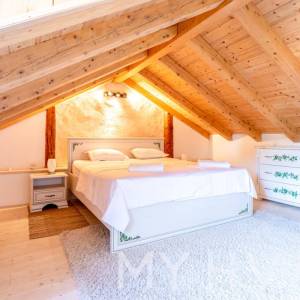 Autentična kamena kuća s bazenom – Vrbanj, otok Hvar