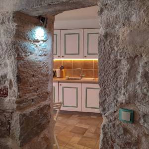 Autentična kamena kuća s bazenom – Vrbanj, otok Hvar