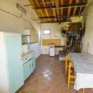 Autentično istarsko imanje kraj Žminja – kuća s  velikim potencijalom!