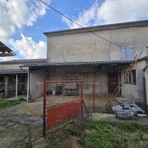 Autentično istarsko imanje kraj Žminja – kuća s  velikim potencijalom!