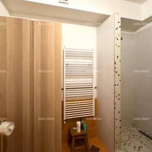 Bale: Prostrana vila s bazenom i kućom za goste