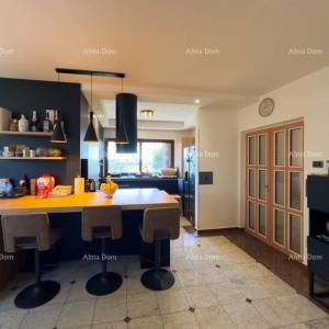 Bale: Prostrana vila s bazenom i kućom za goste