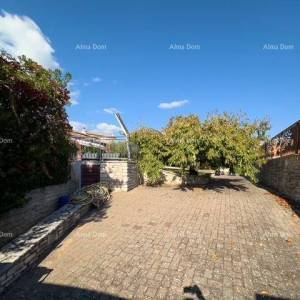 Bale: Prostrana vila s bazenom i kućom za goste