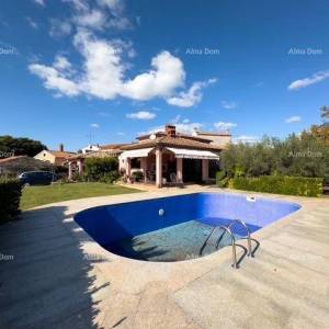 Bale: Prostrana vila s bazenom i kućom za goste