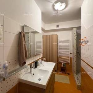 Bale: Prostrana vila s bazenom i kućom za goste