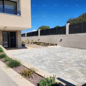 Banjole – Nova samostojeća kuća, potpuno namještena i odmah useljiva