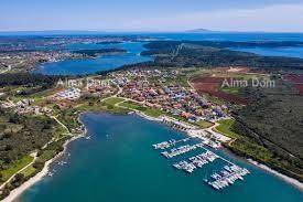 Banjole – Nova samostojeća kuća, potpuno namještena i odmah useljiva