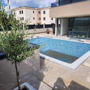 Banjole – Nova samostojeća kuća, potpuno namještena i odmah useljiva