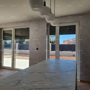 Banjole – Nova samostojeća kuća, potpuno namještena i odmah useljiva