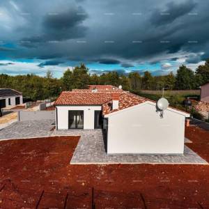 BARBAN, KOŽLJANI - Novogradnja / Dupleks, desni dio. Ekolloško mjesto