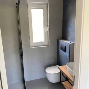 BAŠKA okolica - Dvosobni apartman s dva parkina mjesta, novogradnja