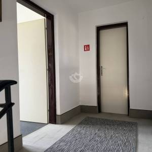 Belovar (Sesvete), Kuća 220m2 sa građevinskim zemljištem