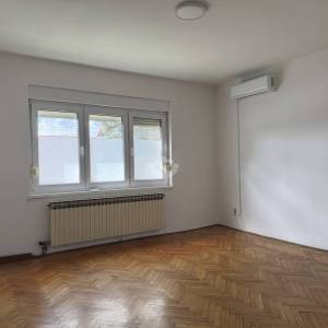 Belovar (Sesvete), Kuća 220m2 sa građevinskim zemljištem