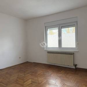 Belovar (Sesvete), Kuća 220m2 sa građevinskim zemljištem