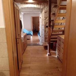 Betina, centar, kuća, 150m2, terasa