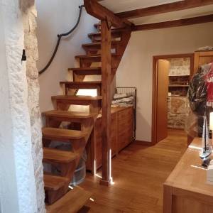 Betina, centar, kuća, 150m2, terasa