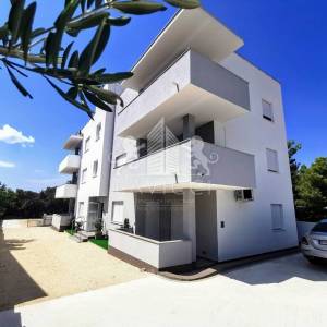 Bibinje – apartman s 2 spavaće sobe, visoko prizemlje