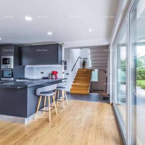 Blizina grada Poreča, samostojeća nova kuća za odmor. 20 km do grada Rovinja.