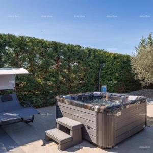 Blizina grada Poreča, samostojeća nova kuća za odmor. 20 km do grada Rovinja.