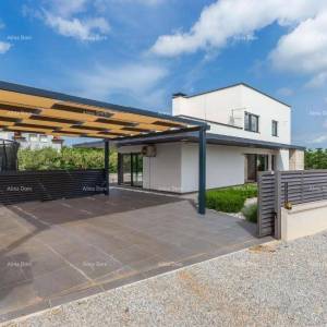 Blizina grada Poreča, samostojeća nova kuća za odmor. 20 km do grada Rovinja.