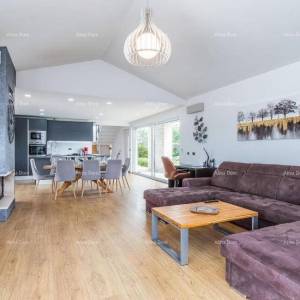 Blizina grada Poreča, samostojeća nova kuća za odmor. 20 km do grada Rovinja.