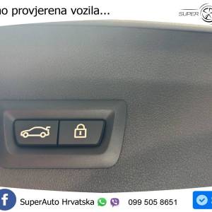 BMW 120i Advantage 178 KS, PANO+VIRT+GR SJED+LED+LANE