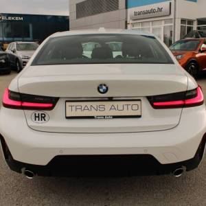 BMW serija 3 318i AUTOMATIK M paket *LED, NAVIGACIJA, KAMERA*