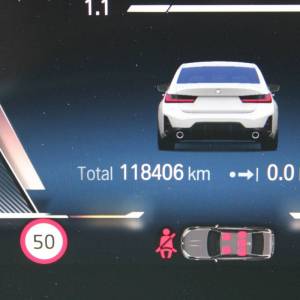 BMW serija 3 318i AUTOMATIK M paket *LED, NAVIGACIJA, KAMERA*