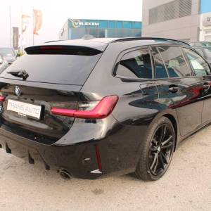 BMW serija 3 Touring 320d xDrive M paket *HEAD UP, LED, KAMERA*
