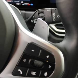 BMW serija 3 Touring 320d xDrive M paket *HEAD UP, LED, KAMERA*