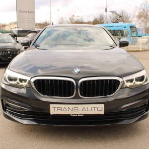 BMW serija 5 520d xDrive Sportline *LED, NAVIGACIJA, KAMERA*